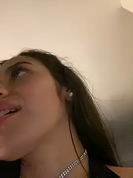 Snapshot of ayy_falcon chatting on February 15, 2026, 3:40 am ayy falcon online show from February 15, 2026, 3:40 am