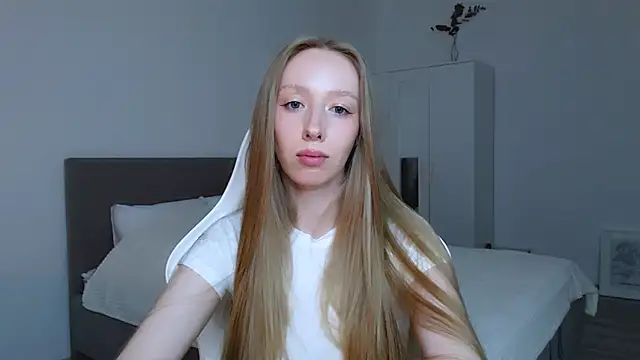 Luna insniity online show from September 17, 2025, 8:11 pm