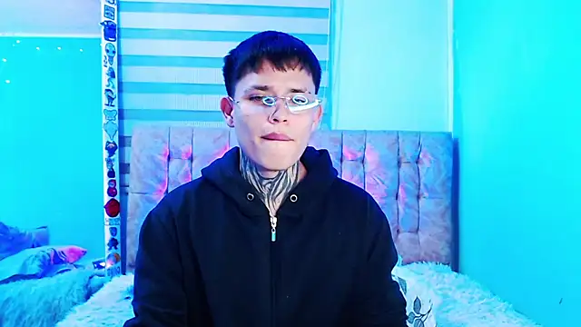  justinmoon2 online show from May 15, 2026, 6:55 am