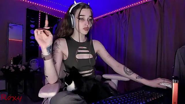 wet dream  online show from March 25, 2026, 7:24 pm