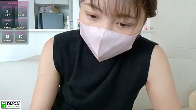 Snapshot of SUZU_ chatting on September 26, 2025, 4:08 am SUZU  online show from September 26, 2025, 4:08 am