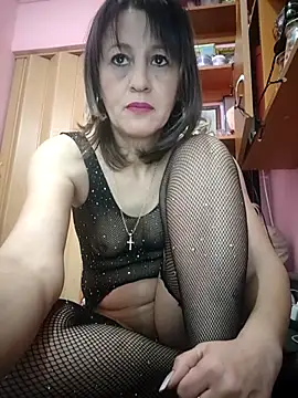 naughtymilfT online show from December 15, 2025, 7:14 am