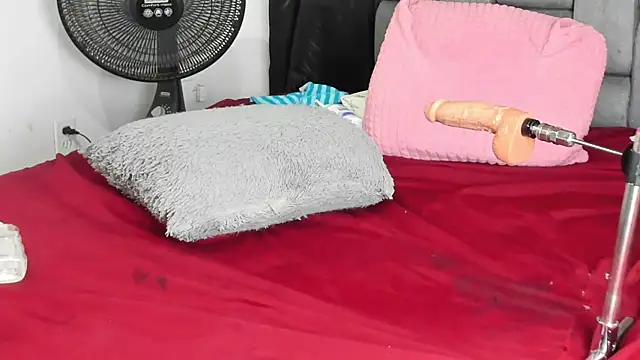 Couple Gold69 online show from February 27, 2025, 12:34 pm