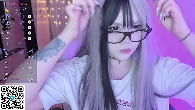 Snapshot of SelenaCute chatting on February 16, 2026, 8:13 am SelenaCute online show from February 16, 2026, 8:13 am