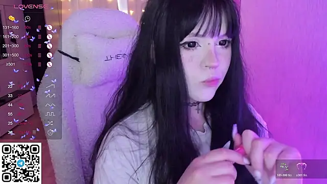 Snapshot of SelenaCute chatting on February 18, 2026, 10:12 am SelenaCute online show from February 18, 2026, 10:12 am