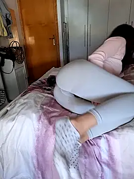 Snapshot of Silvia_Zeno chatting on October 5, 2025, 12:51 pm Silvia Zeno online show from October 5, 2025, 12:51 pm