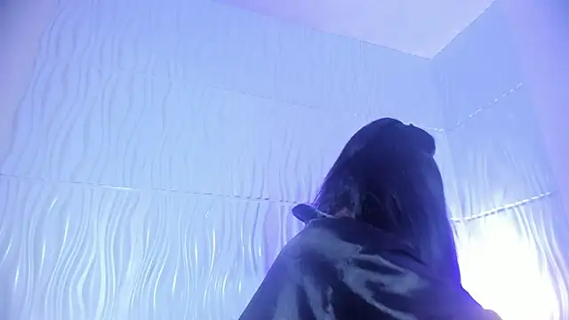 Abby  colins online show from September 19, 2025, 9:52 pm