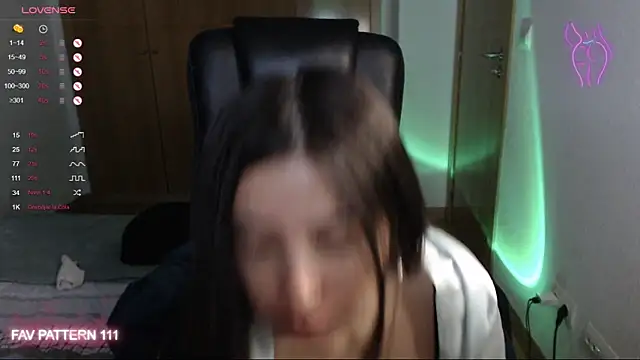 AnnaQueen online show from January 18, 2025, 9:34 pm