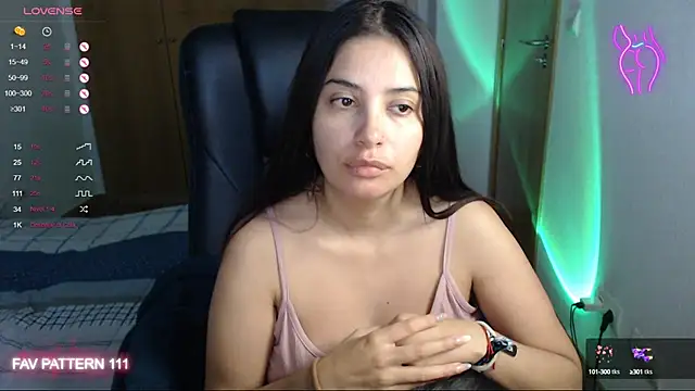 AnnaQueen online show from January 13, 2025, 8:37 am