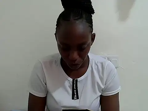 Snapshot of lizbela1 chatting on October 24, 2025, 1:21 pm lizbela1 online show from October 24, 2025, 1:21 pm