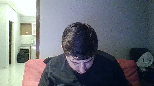 erkekkkadam online show from April 15, 2026, 9:04 pm