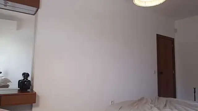 Snapshot of SexyandMarried1 chatting on October 20, 2025, 12:27 pm SexyandMarried1 online show from October 20, 2025, 12:27 pm