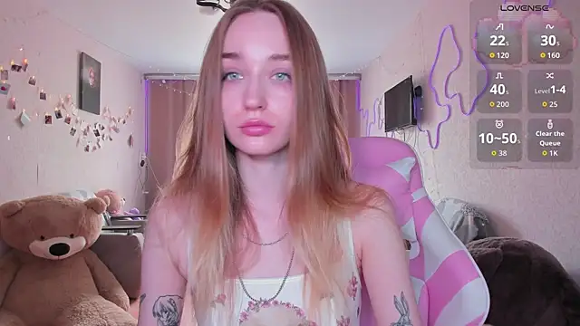 MoonDust online show from March 30, 2026, 11:33 am