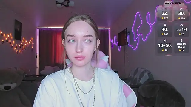 MoonDust online show from March 25, 2026, 11:31 am