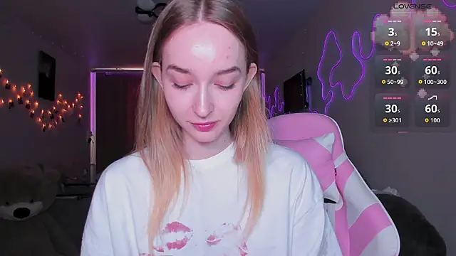 MoonDust online show from March 23, 2026, 10:04 am