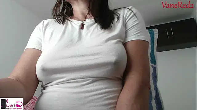 Snapshot of vanered2 chatting on October 10, 2025, 1:12 pm vanered2 online show from October 10, 2025, 1:12 pm