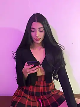 Snapshot of Felicia_smok3 chatting on March 5, 2025, 3:18 am Felicia smok3 online show from March 5, 2025, 3:18 am