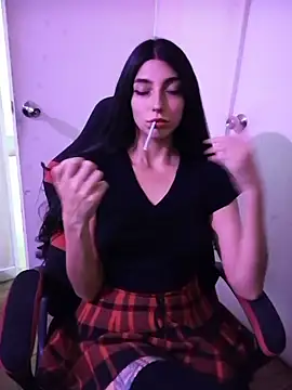 Snapshot of Felicia_smok3 chatting on December 15, 2024, 4:15 pm Felicia smok3 online show from December 15, 2024, 4:15 pm