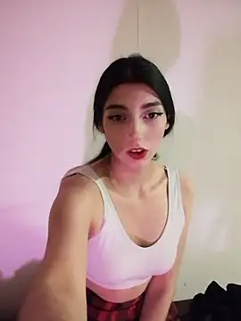 Snapshot of Felicia_smok3 chatting on December 14, 2024, 12:33 am Felicia smok3 online show from December 14, 2024, 12:33 am