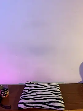 Snapshot of Felicia_smok3 chatting on October 7, 2025, 2:45 am Felicia smok3 online show from October 7, 2025, 2:45 am