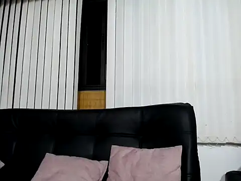 Snapshot of Alexxawinter chatting on February 27, 2026, 1:50 am Alexxawinter online show from February 27, 2026, 1:50 am