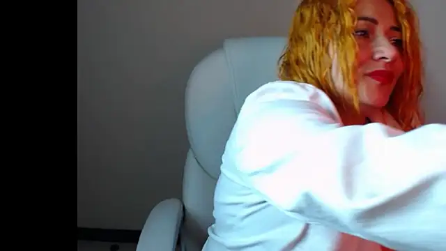 Snapshot of MariaJoseBarraza chatting on October 6, 2025, 10:43 pm MariaJoseBarraza online show from October 6, 2025, 10:43 pm