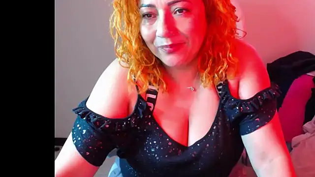 Snapshot of MariaJoseBarraza chatting on October 18, 2025, 8:22 pm MariaJoseBarraza online show from October 18, 2025, 8:22 pm