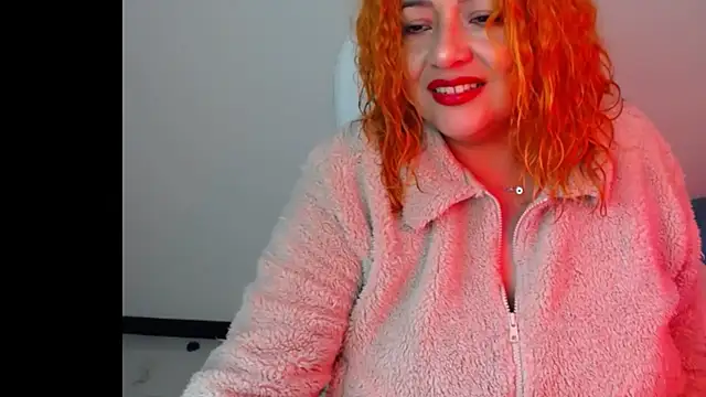 Snapshot of MariaJoseBarraza chatting on October 13, 2025, 11:05 pm MariaJoseBarraza online show from October 13, 2025, 11:05 pm