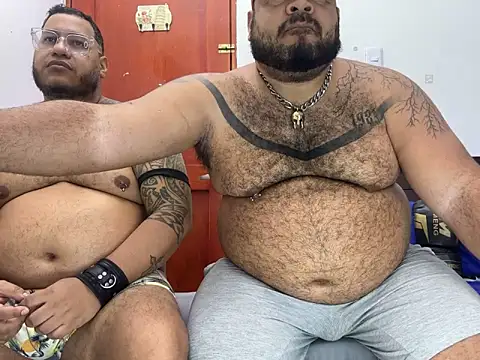 Snapshot of Latino_bigcock chatting on September 12, 2025, 1:17 am Latino bigcock online show from September 12, 2025, 1:17 am