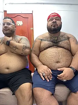 Snapshot of Latino_bigcock chatting on September 30, 2025, 10:38 pm Latino bigcock online show from September 30, 2025, 10:38 pm