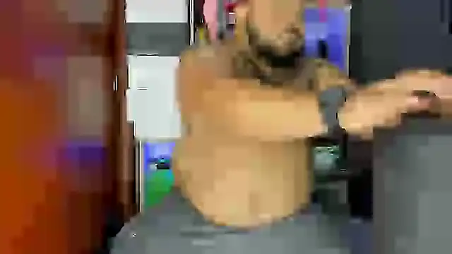 Snapshot of Latino_bigcock chatting on March 11, 2025, 2:21 am Latino bigcock online show from March 11, 2025, 2:21 am