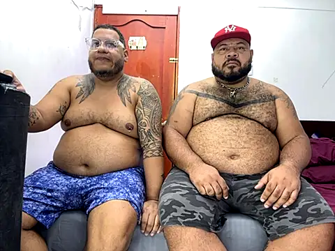 Snapshot of Latino_bigcock chatting on September 9, 2025, 9:46 pm Latino bigcock online show from September 9, 2025, 9:46 pm