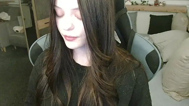 juice-peach online show from September 26, 2025, 9:43 pm