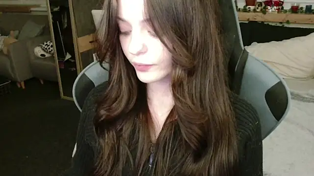 juice-peach online show from February 25, 2025, 10:20 pm