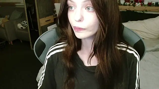 juice-peach online show from February 22, 2025, 10:20 pm