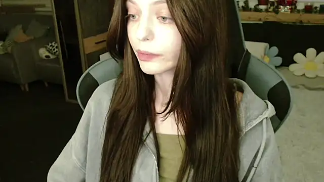 juice-peach online show from February 9, 2025, 10:43 pm