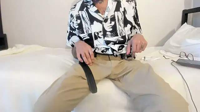 RoosterWabbit online show from September 24, 2025, 8:59 pm