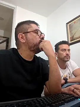 Snapshot of sugarhairybear chatting on October 16, 2025, 6:27 pm sugarhairybear online show from October 16, 2025, 6:27 pm