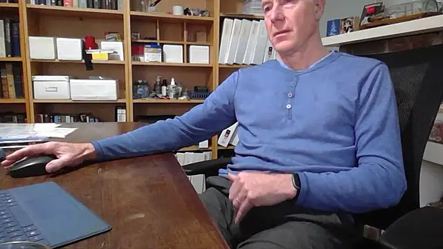 jiggy77777 online show from October 19, 2025, 10:01 pm