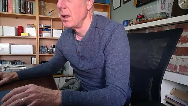 jiggy77777 online show from September 23, 2025, 10:50 pm