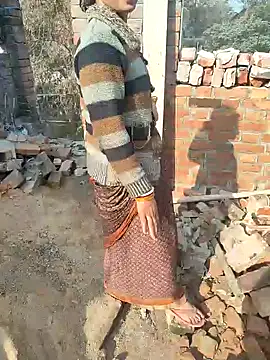 COUPLLE VILLAGE online show from February 6, 2026, 3:46 am