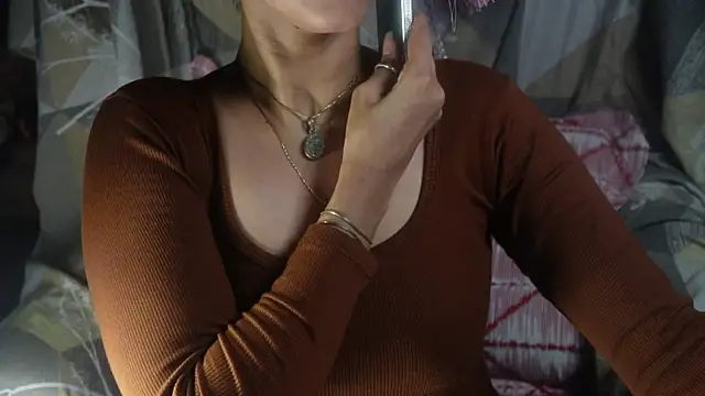 Snapshot of -AyeshaSinghania- chatting on November 1, 2025, 8:30 am -AyeshaSinghania- online show from November 1, 2025, 8:30 am