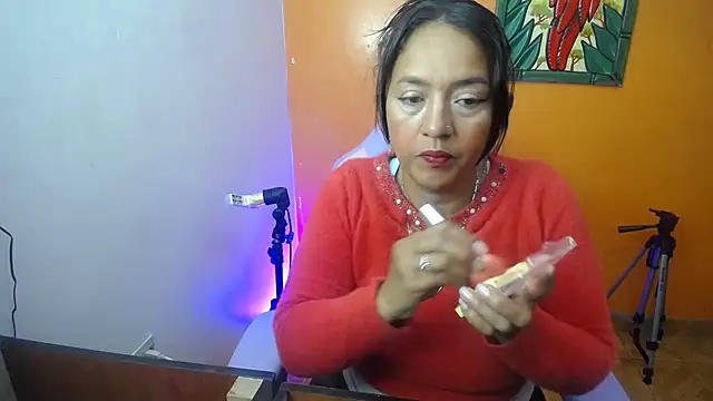 daleska ayala 1 online show from February 11, 2025, 6:55 pm