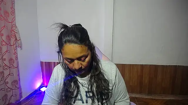 daleska ayala 1 online show from February 24, 2025, 6:47 pm