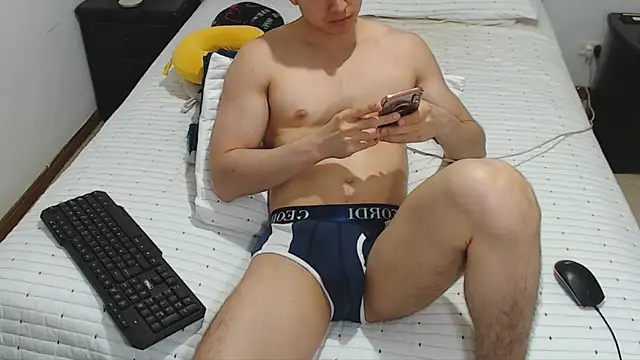 Snapshot of JahsHot chatting on January 15, 2025, 3:54 am JahsHot online show from January 15, 2025, 3:54 am