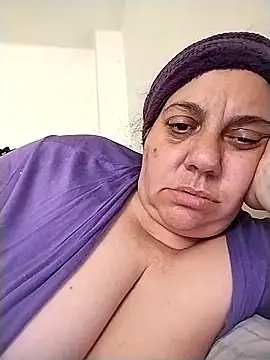 Snapshot of BustyBabyOfficial chatting on October 21, 2025, 12:26 pm BustyBabyOfficial online show from October 21, 2025, 12:26 pm