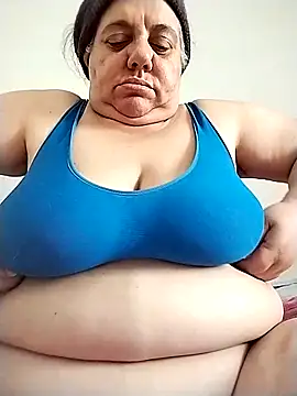 Snapshot of BustyBabyOfficial chatting on October 24, 2025, 12:48 pm BustyBabyOfficial online show from October 24, 2025, 12:48 pm