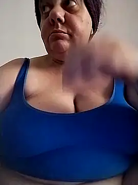 Snapshot of BustyBabyOfficial chatting on October 26, 2025, 3:01 pm BustyBabyOfficial online show from October 26, 2025, 3:01 pm