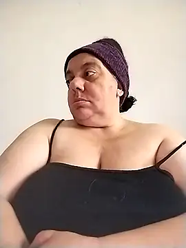 Snapshot of BustyBabyOfficial chatting on November 2, 2025, 1:49 pm BustyBabyOfficial online show from November 2, 2025, 1:49 pm