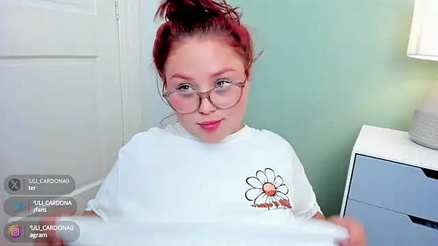 YuliCardona  online show from January 30, 2025, 11:34 pm